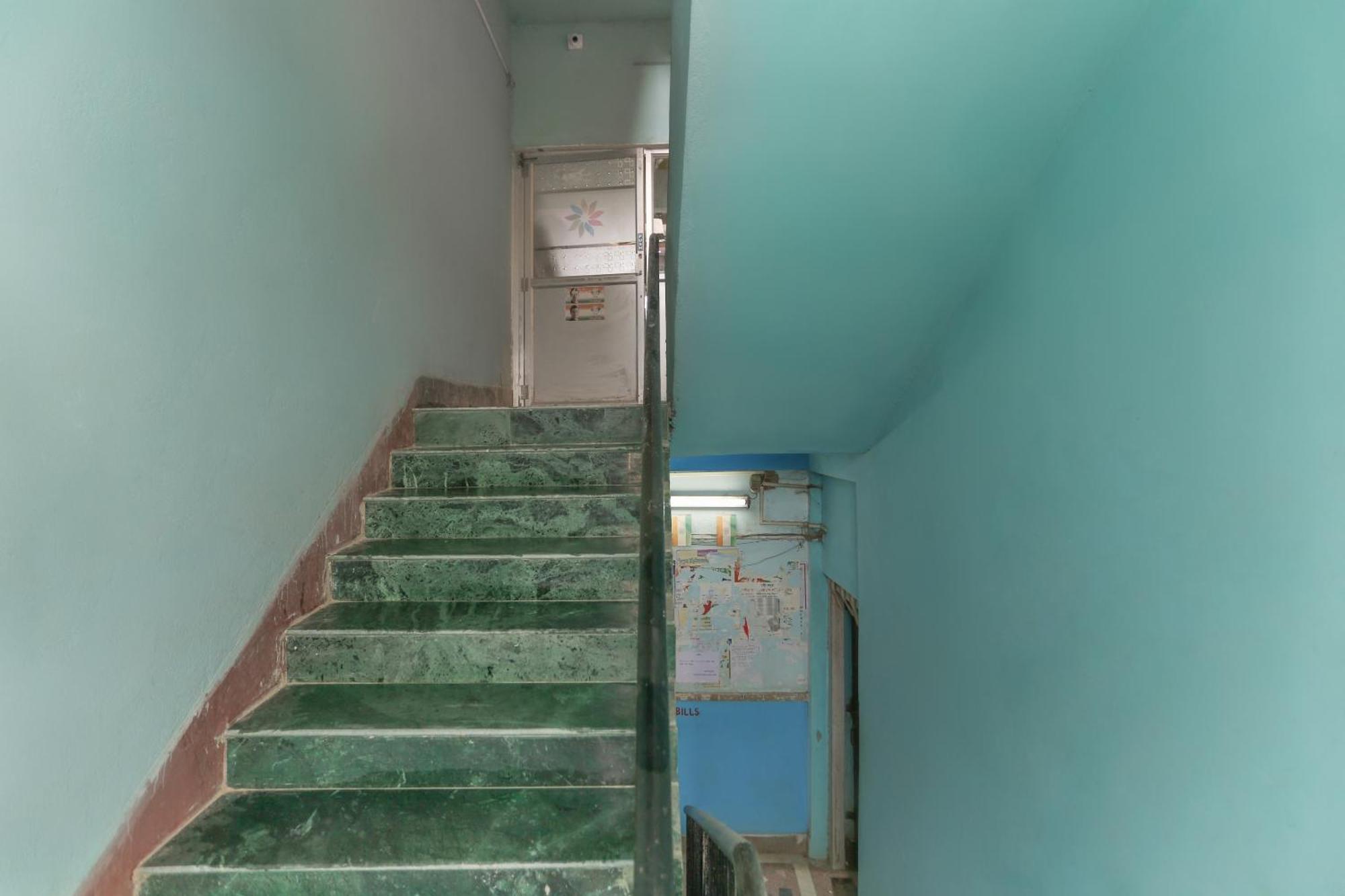 Hotel O The Platinum Inn Barakpur Экстерьер фото